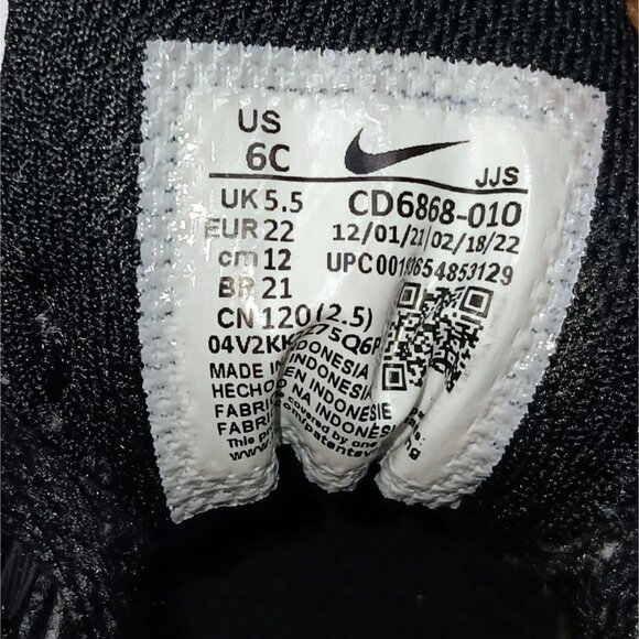 Nike Kids Black Air Max Sneakers Size 6C - Picture 7 of 7